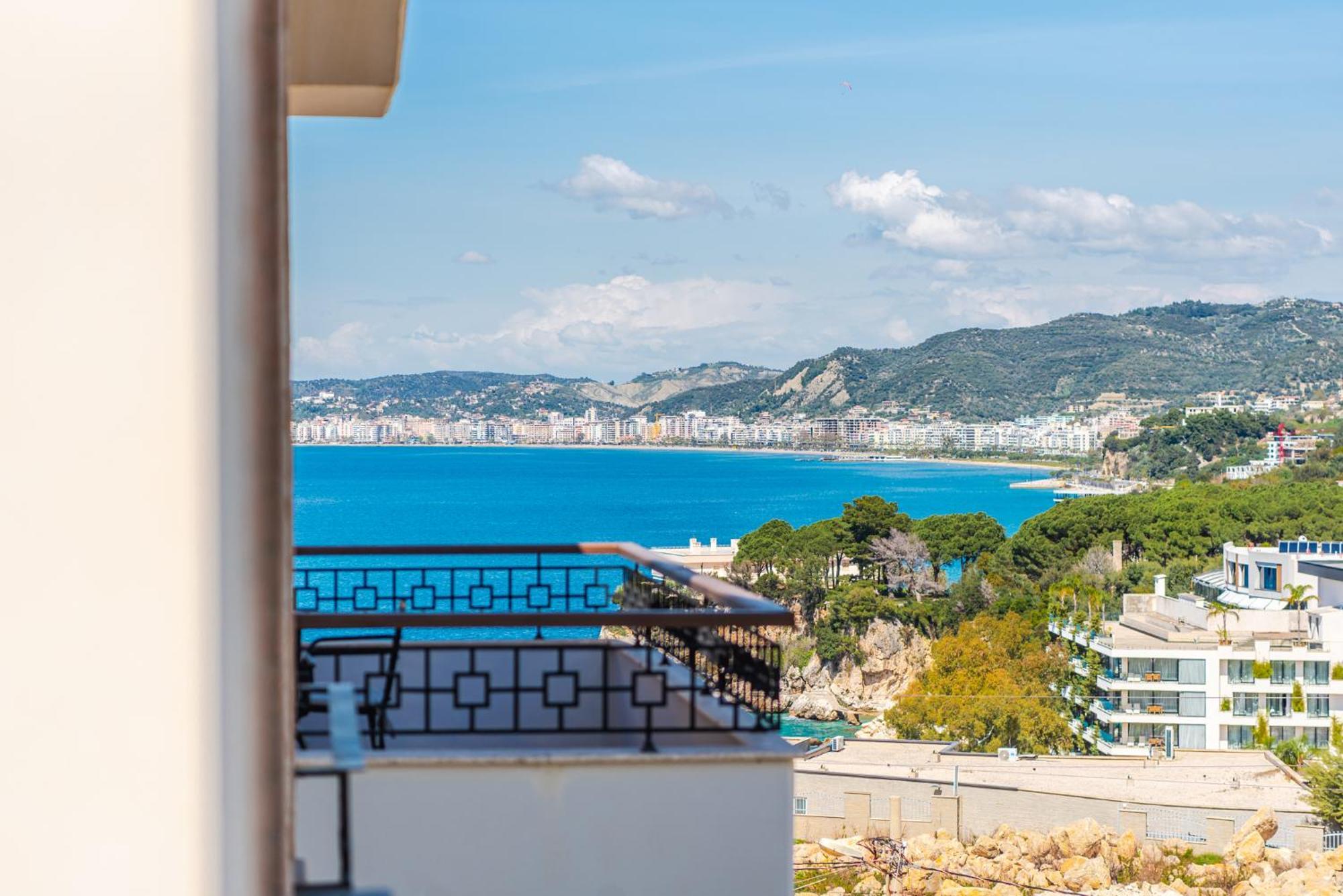 Melon Apartments Vlorë Buitenkant foto