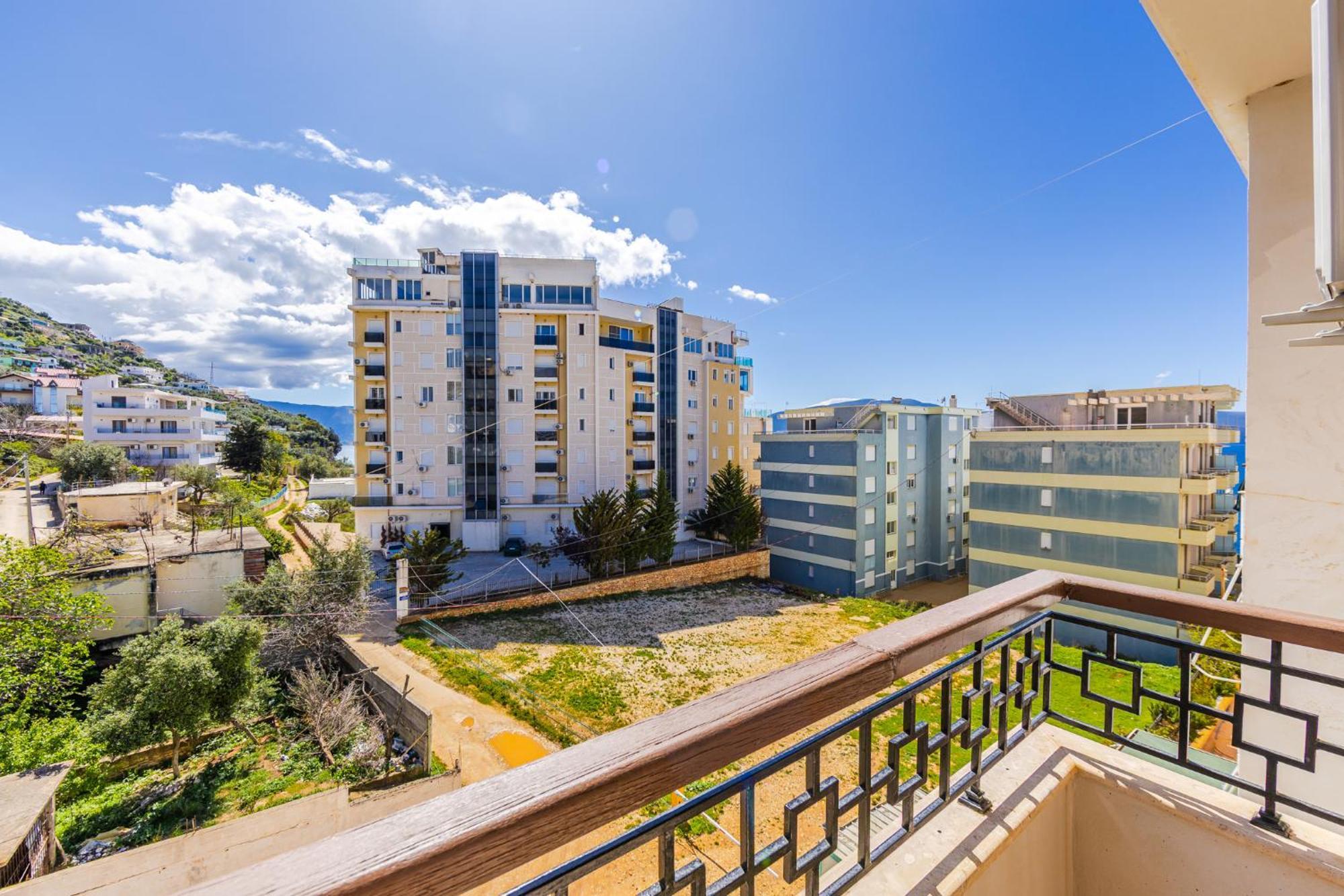 Melon Apartments Vlorë Buitenkant foto