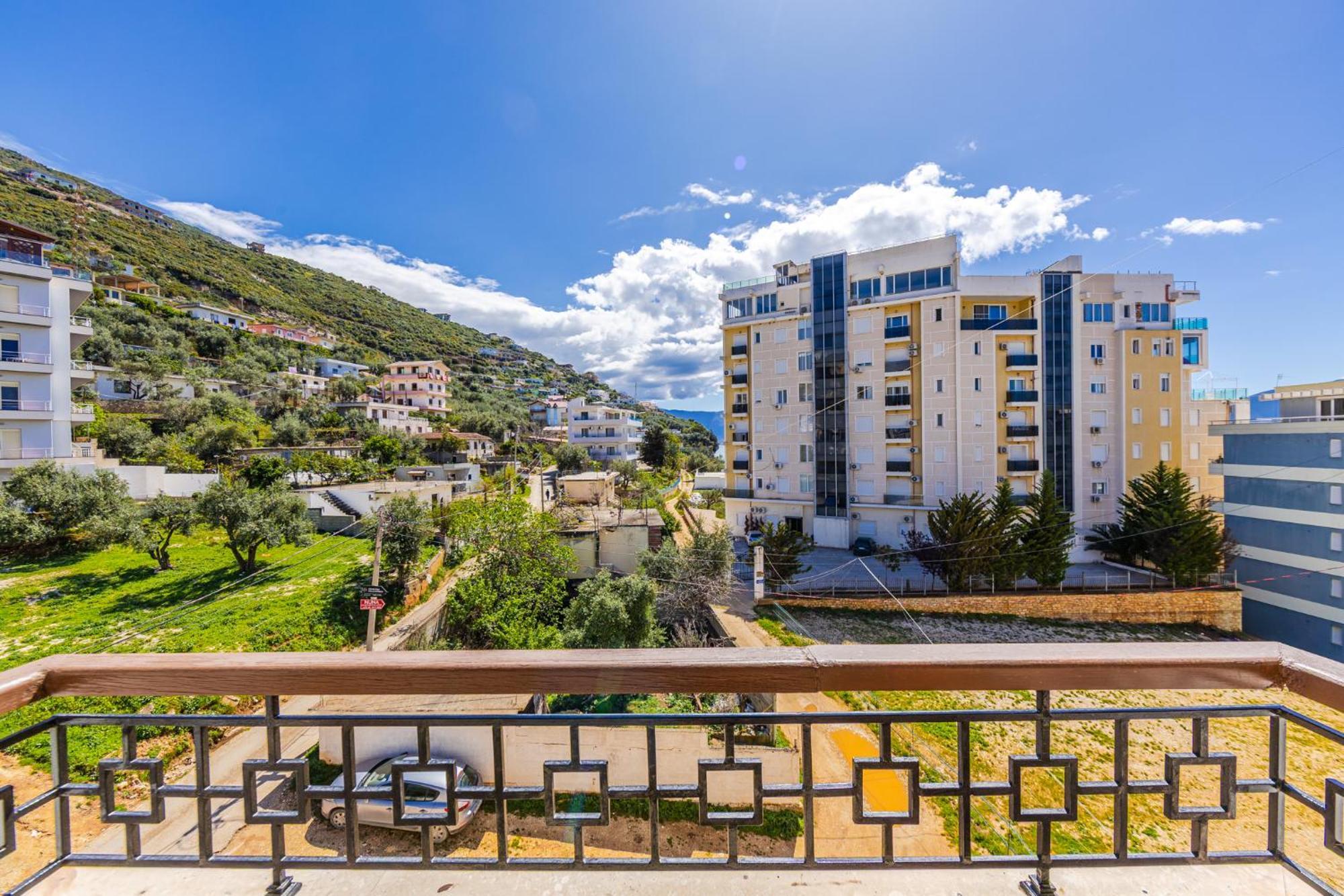 Melon Apartments Vlorë Buitenkant foto